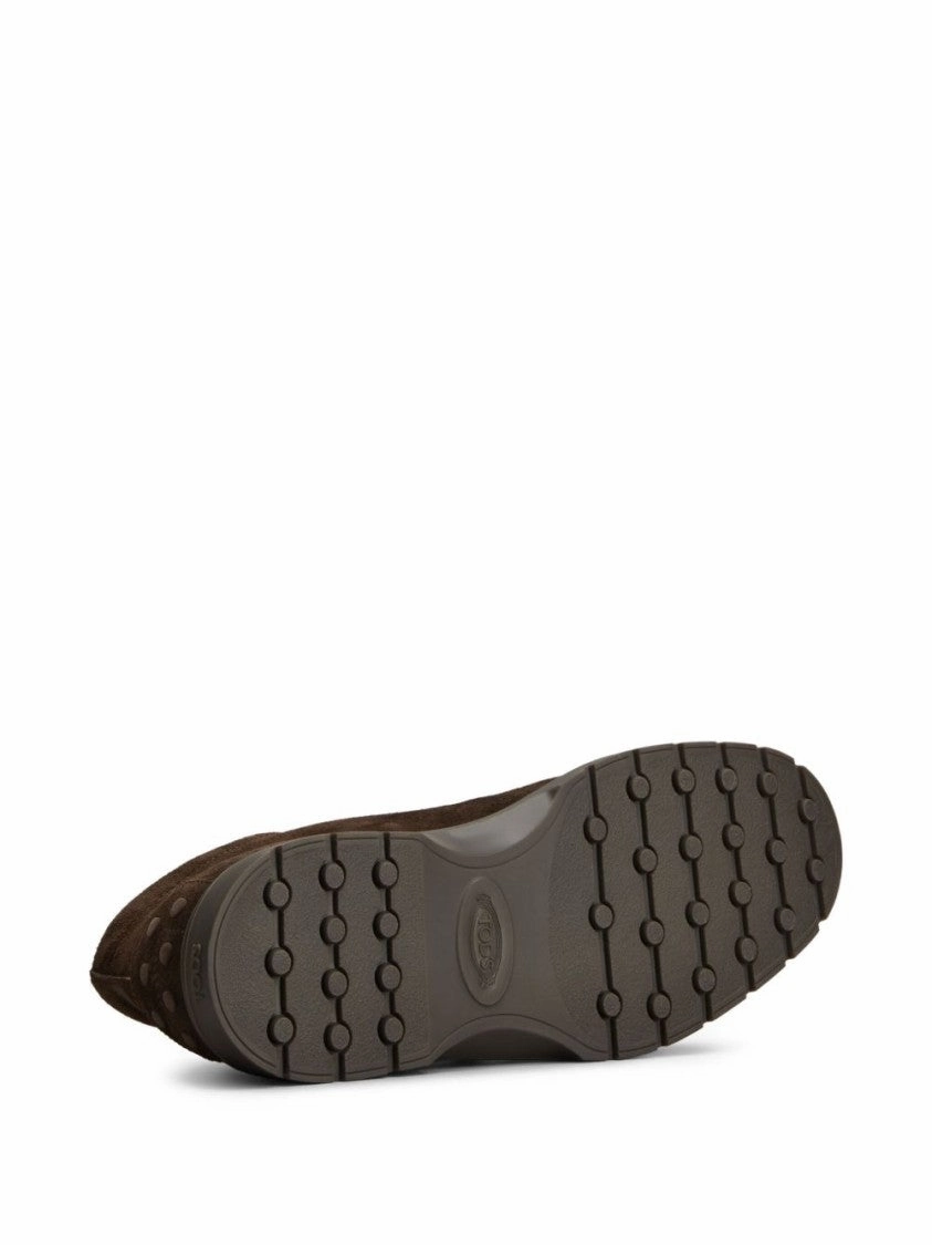 Low-Top Lace-Up Shoes In Smooth Suede