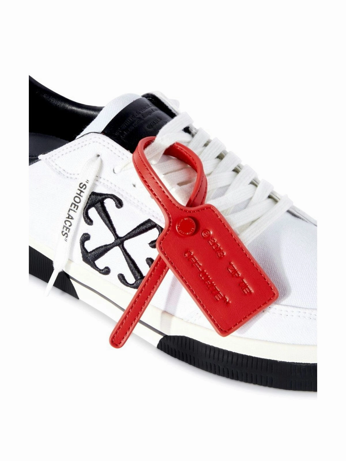 NEW VULCANIZED SNEAKER