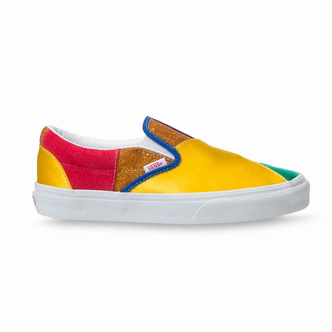  Vans - Unisex Pride Classic Slip On Shoes (33TB44B)