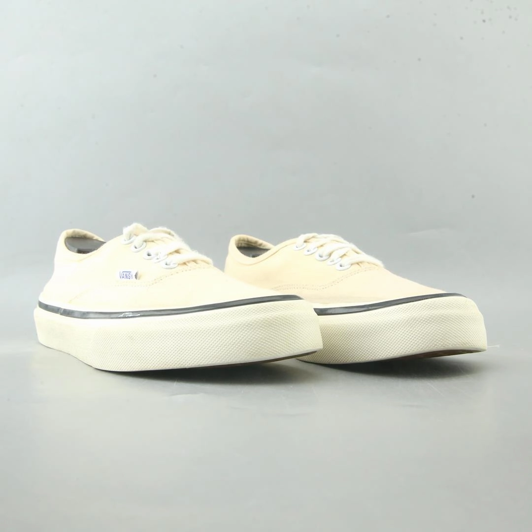 VANS AUTHENTIC