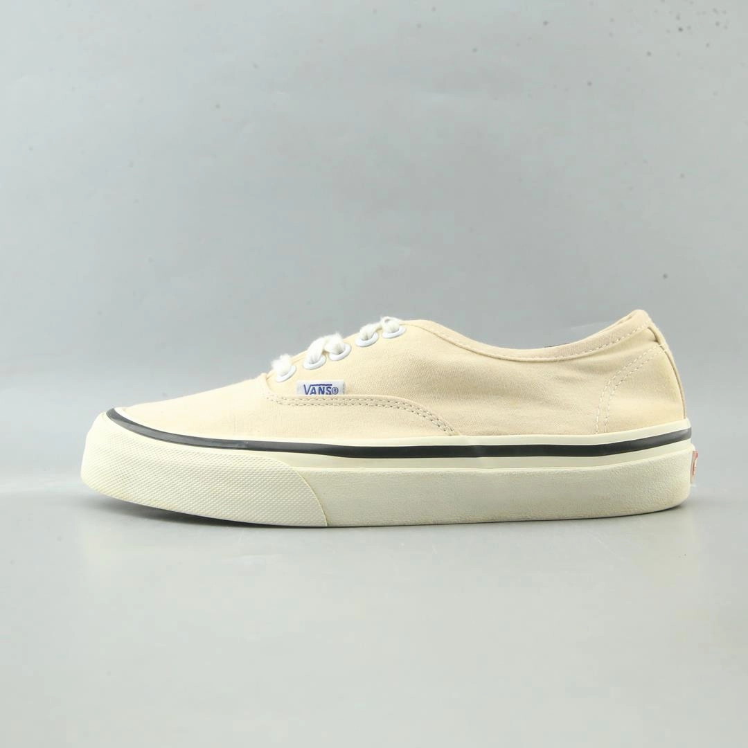  VANS AUTHENTIC