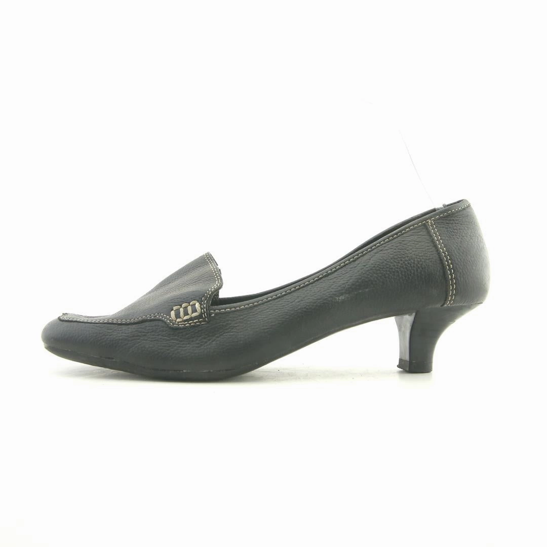 AEROSOLES MAGICAL POWER SQUARE