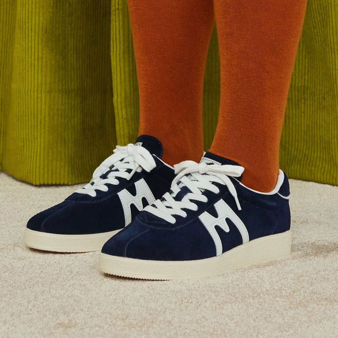 Ua Hovr Omnia Training Shoes TRAMPAS - NAVY/WHITE