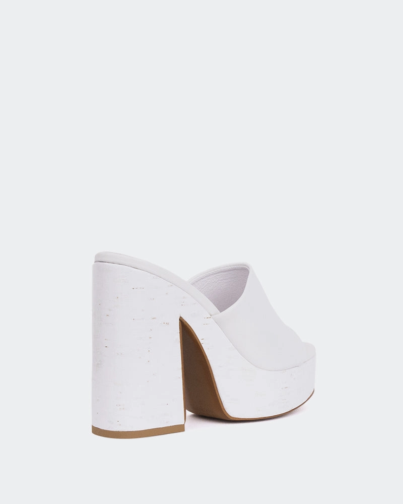 Barrel White Leather Shark Sandals