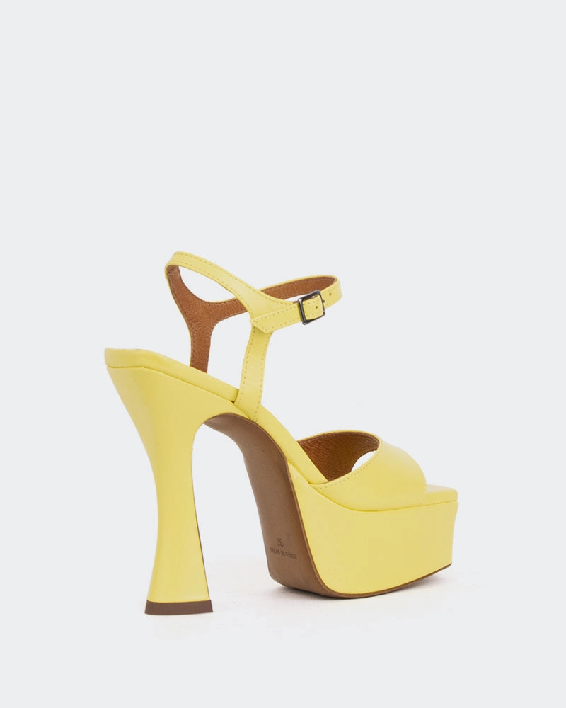 Sandals Select Rewards Member Betsey Yellow Leather/Cuir Jaune