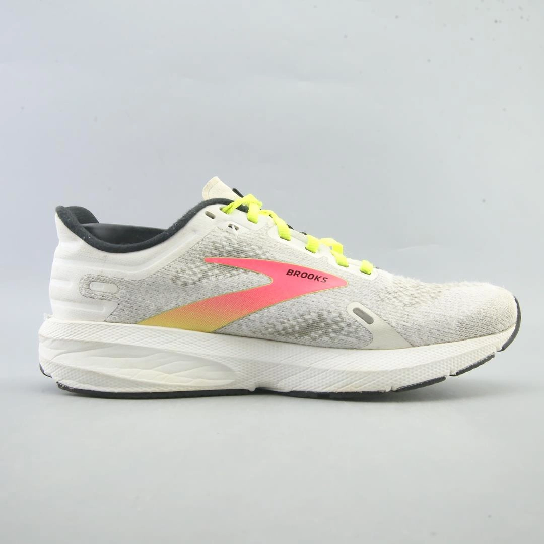 Running Shoes For Knee Pain BROOKS LAUNCH 9