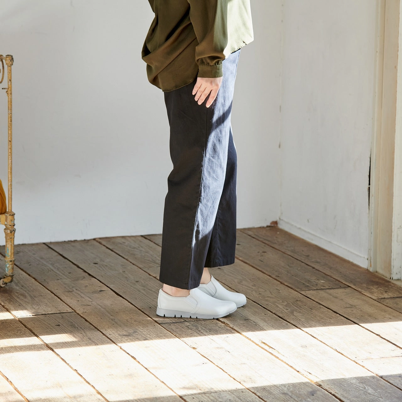 Columbia Sneakers SOFTJOY Womens Slip-Ons |  Ultra-Lightweight, Soft Cow Leather #SJ003