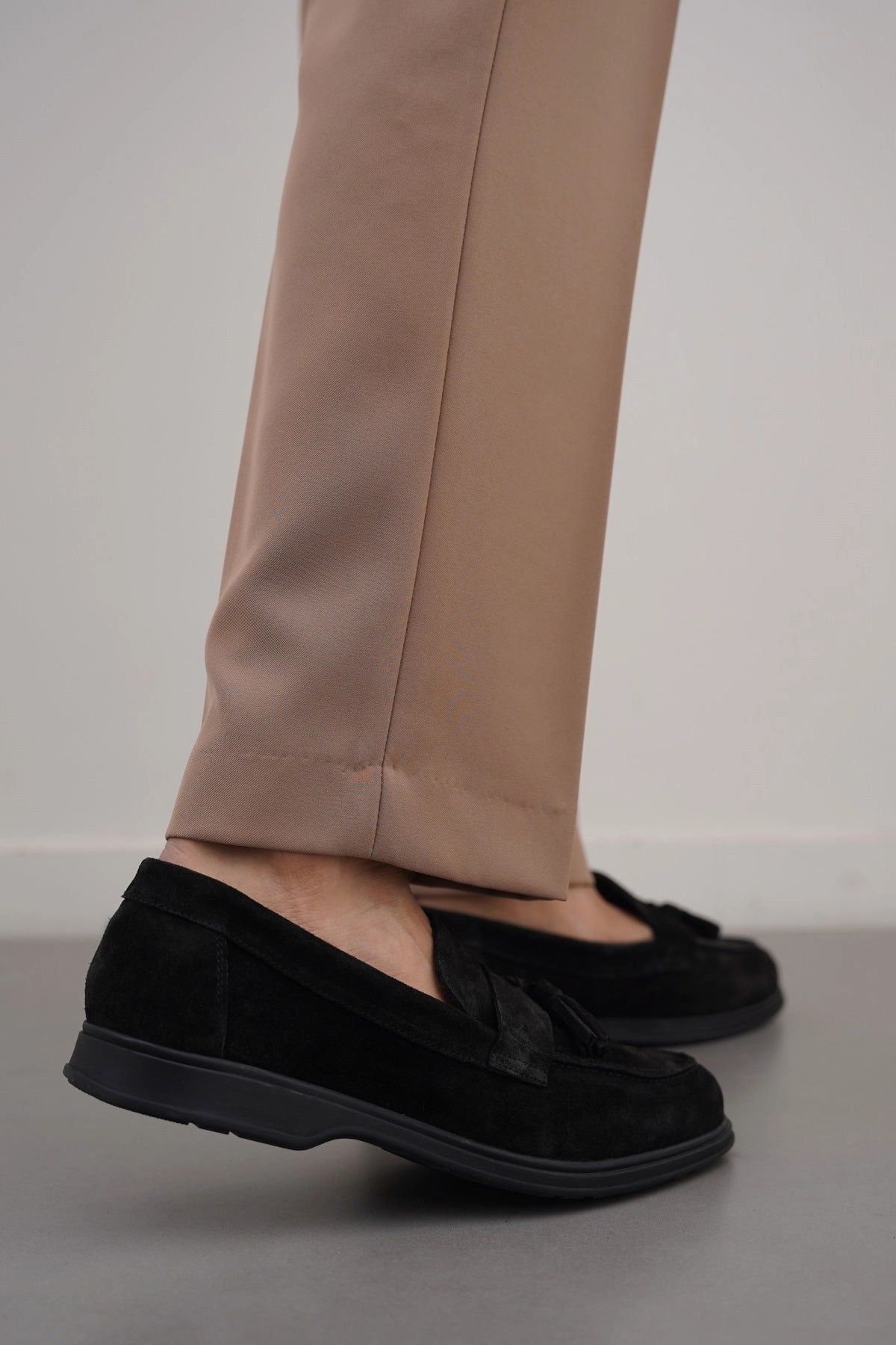 Loafers And Suit SUEDE LEATHER TASSEL LOAFERS