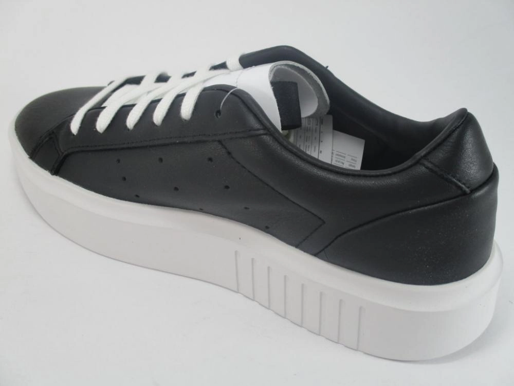 Adidas Originals scarpa sneakers con zeppa da donna Sleek Super W EE4519 nero New Sneakers Release