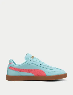 7.5 Soccer Cleats Club II Era Sneakers - Safe Lake/Peach Frost/Gum
