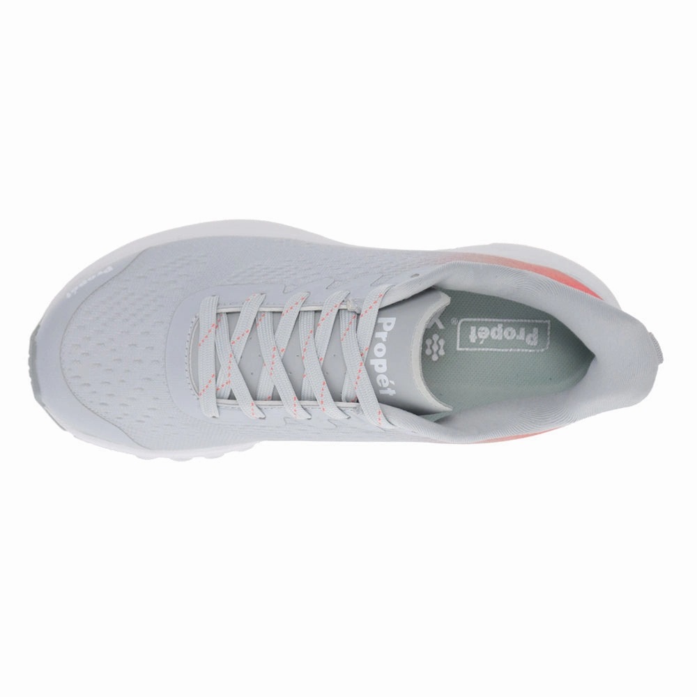 One Evolve Walking Shoes