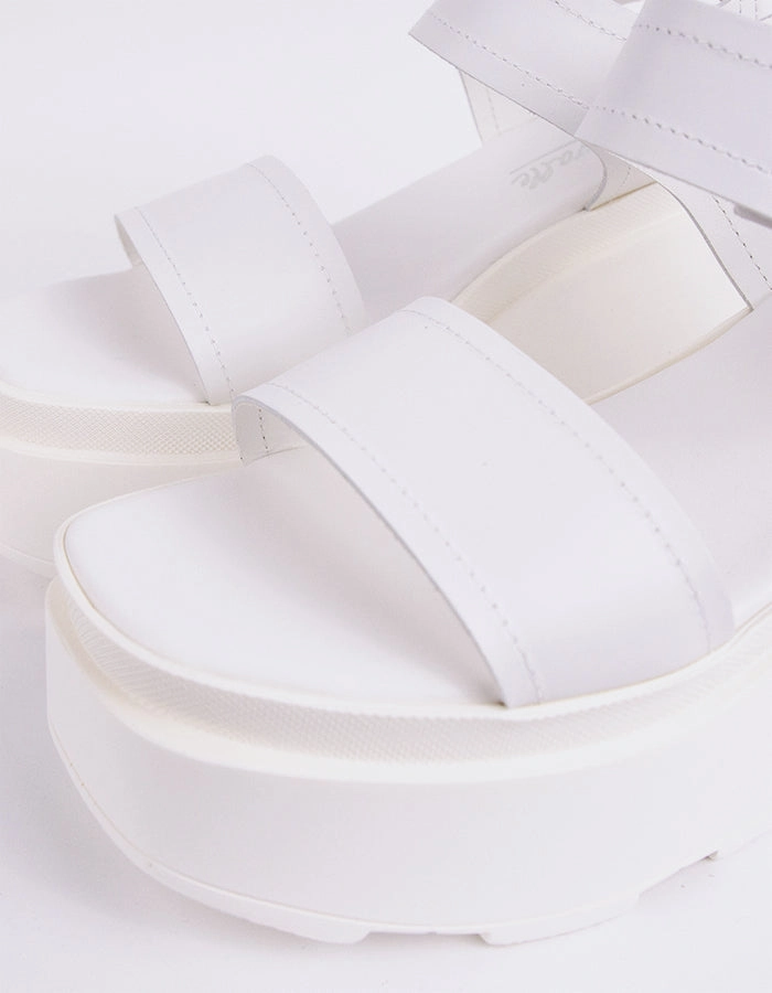Ideal White Leather Well Worn Sandals