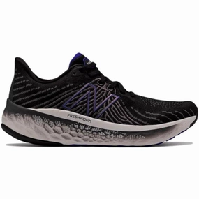 Men's New Balance Fresh Foam Vongo v5, Black/Deep Violet, 10.5 D Medium New Balance 240l