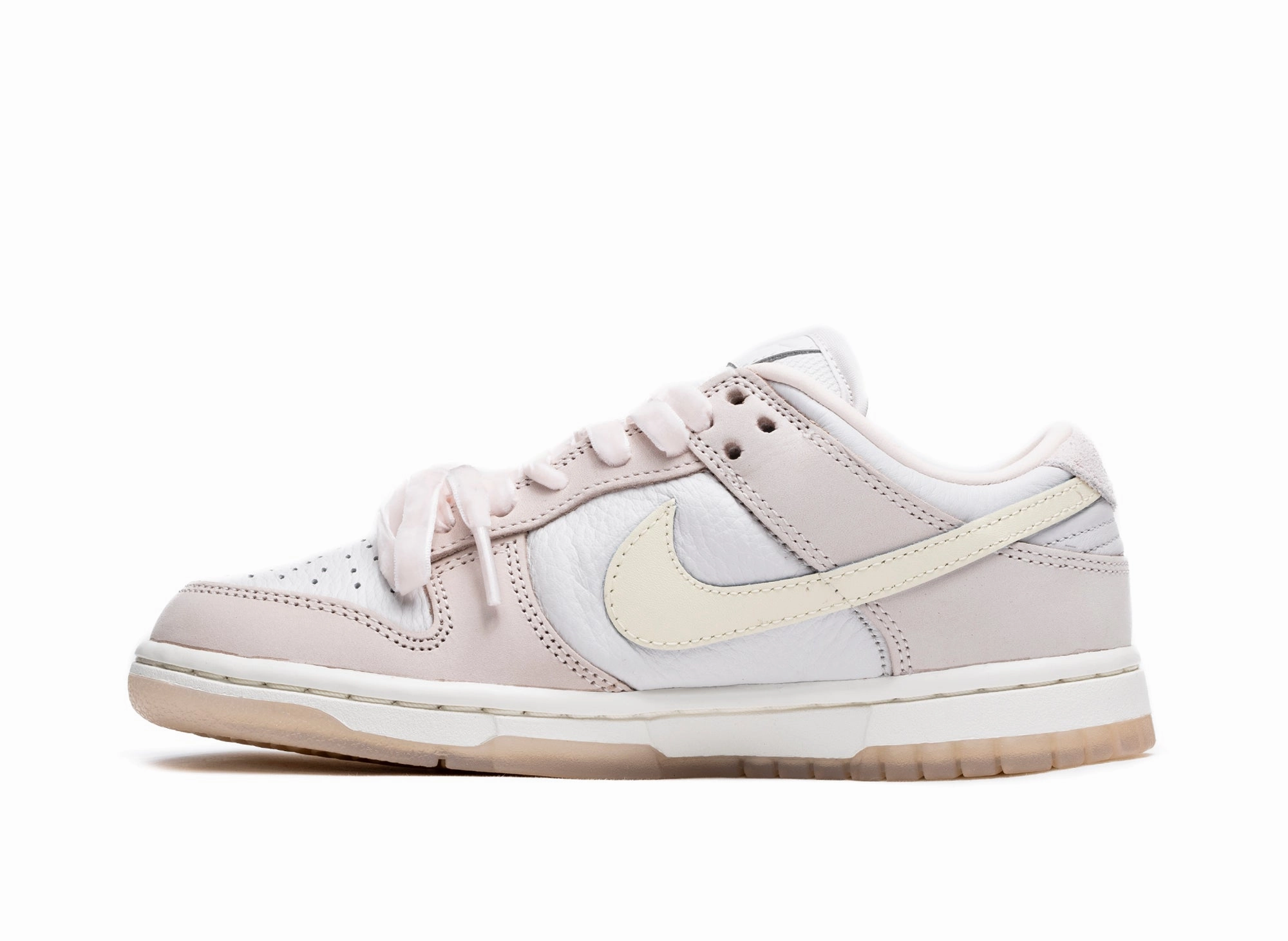 Nike Omni Multi-court Shoes Women's Nike Dunk Low Premium