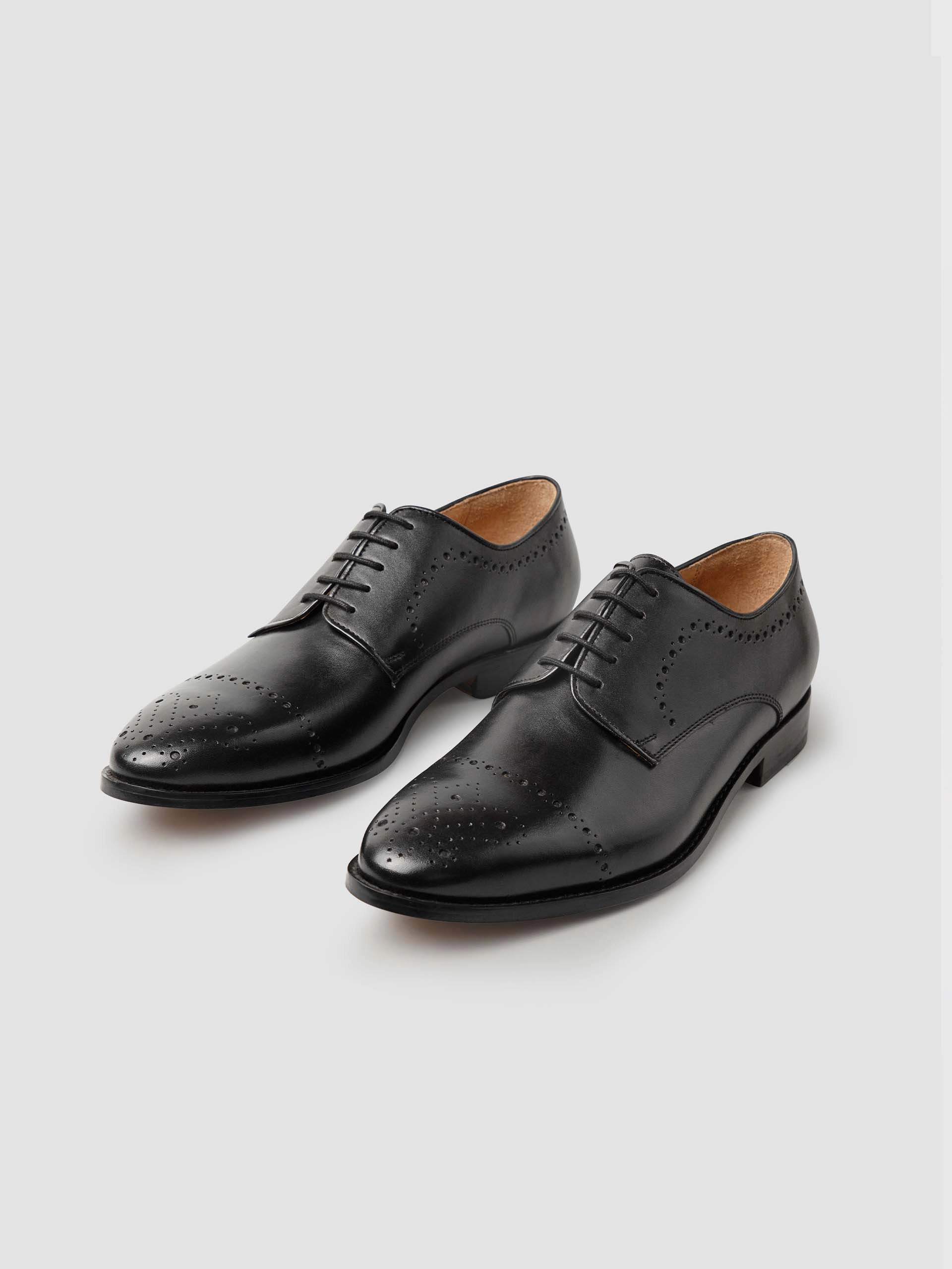 Marshall Derby with Perforations - Black White Tassel Loafers