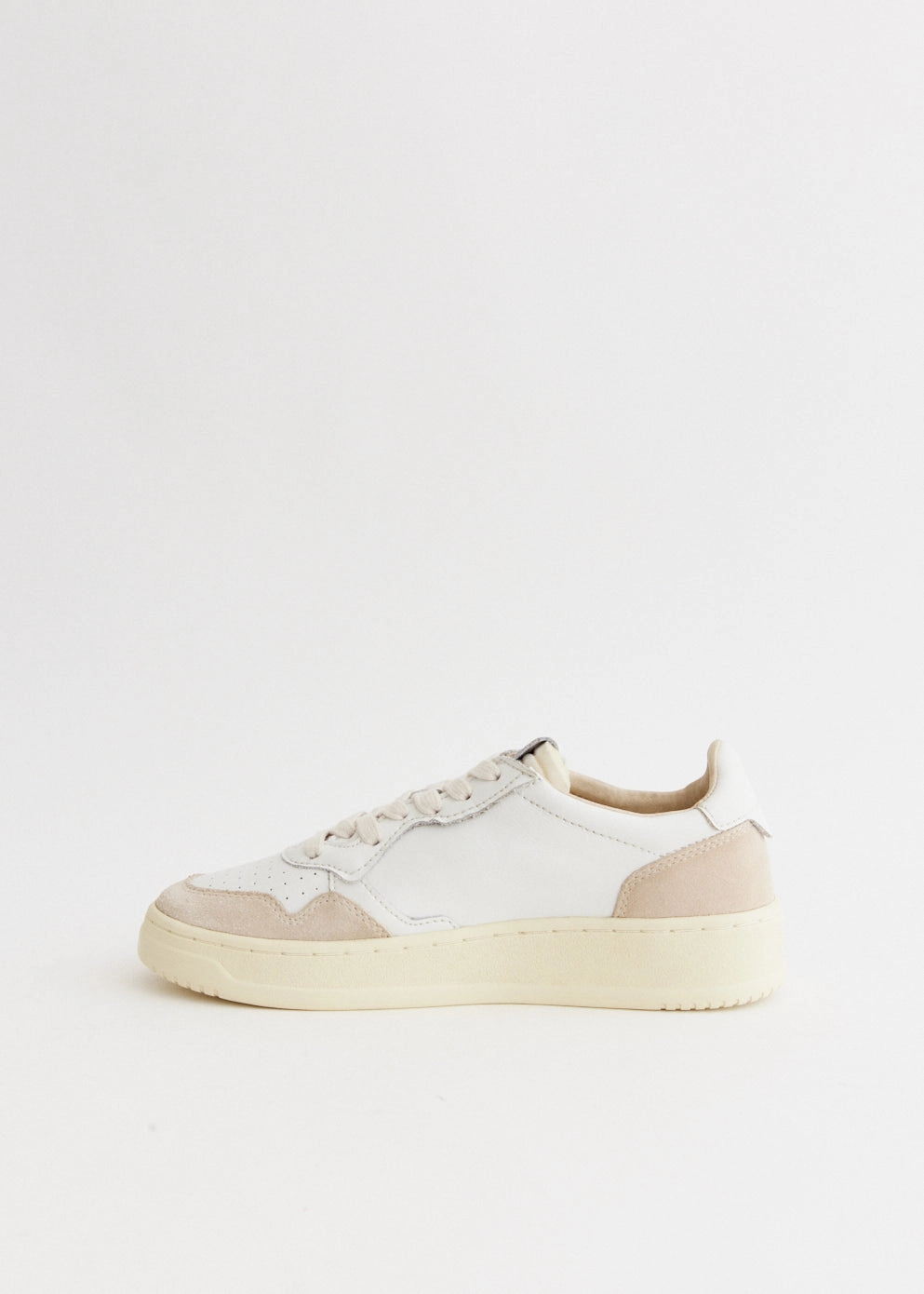 Medalist Sneakers White Athletic Sneakers