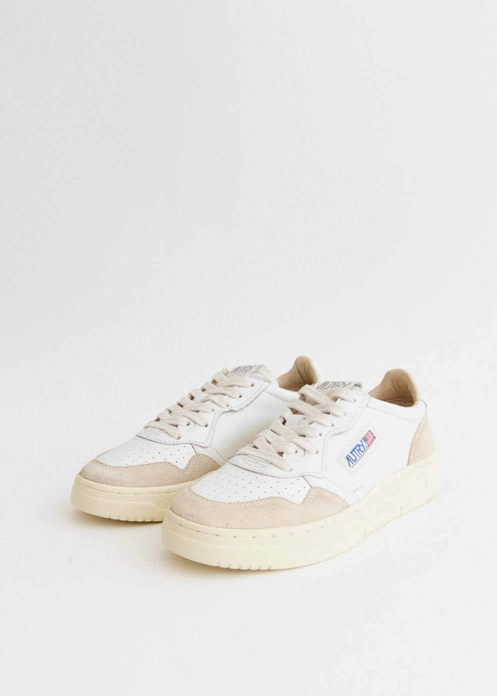 Slip Proof Sneakers Medalist Sneakers