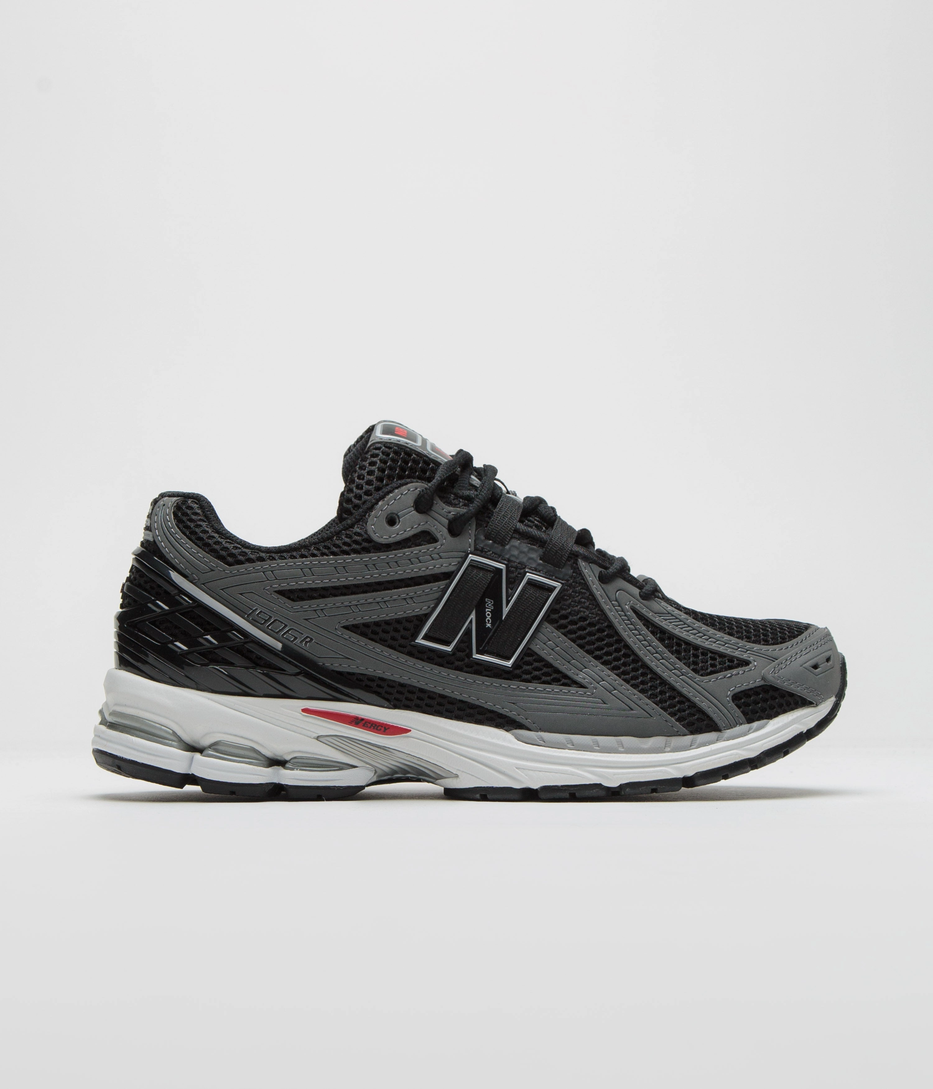 New Balance 1906R Shoes - Black / White New Balance Floral