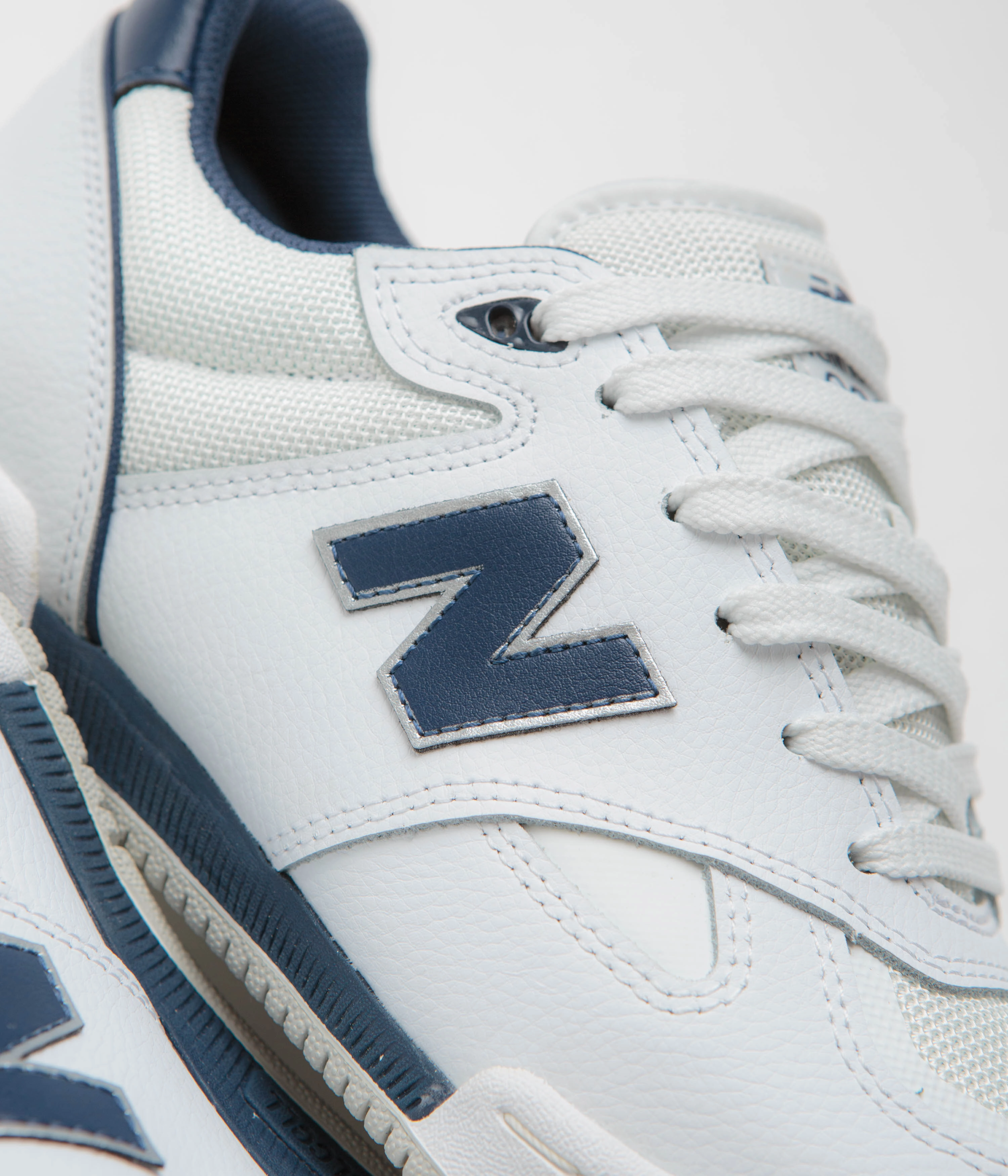 New Balance Numeric 600 Tom Knox Shoes - White / Navy New Balance 440