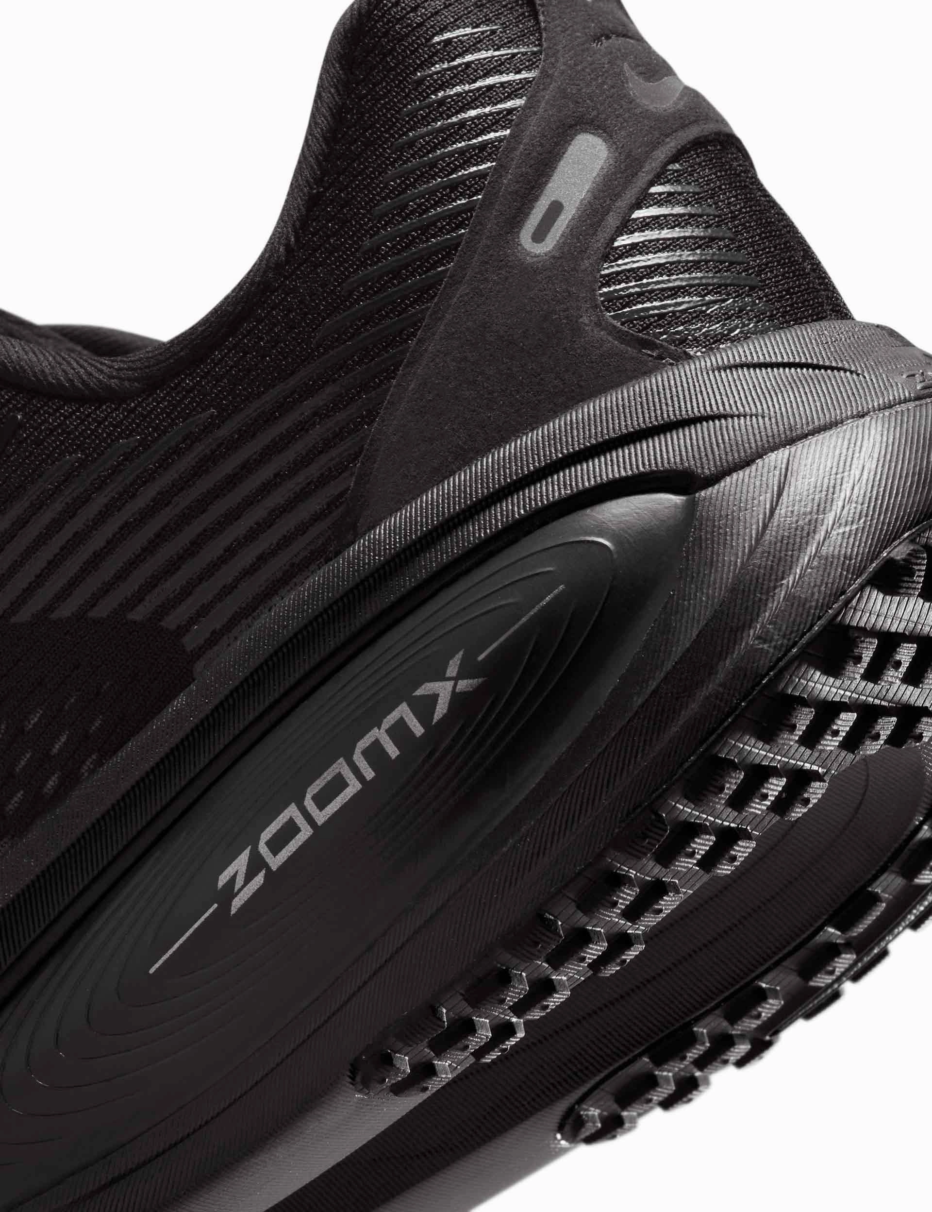 Vomero 18 Running Shoes - Black/Dark Smoke Grey/Light Smoke Grey Top Nike Running Shoes