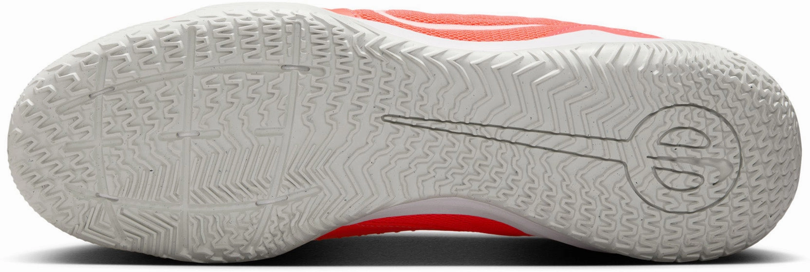 Nike Tiempo Legend 10 Academy Indoor/Court Low Top Soccer Shoes Best Soccer Cleats For Midfielders 2020