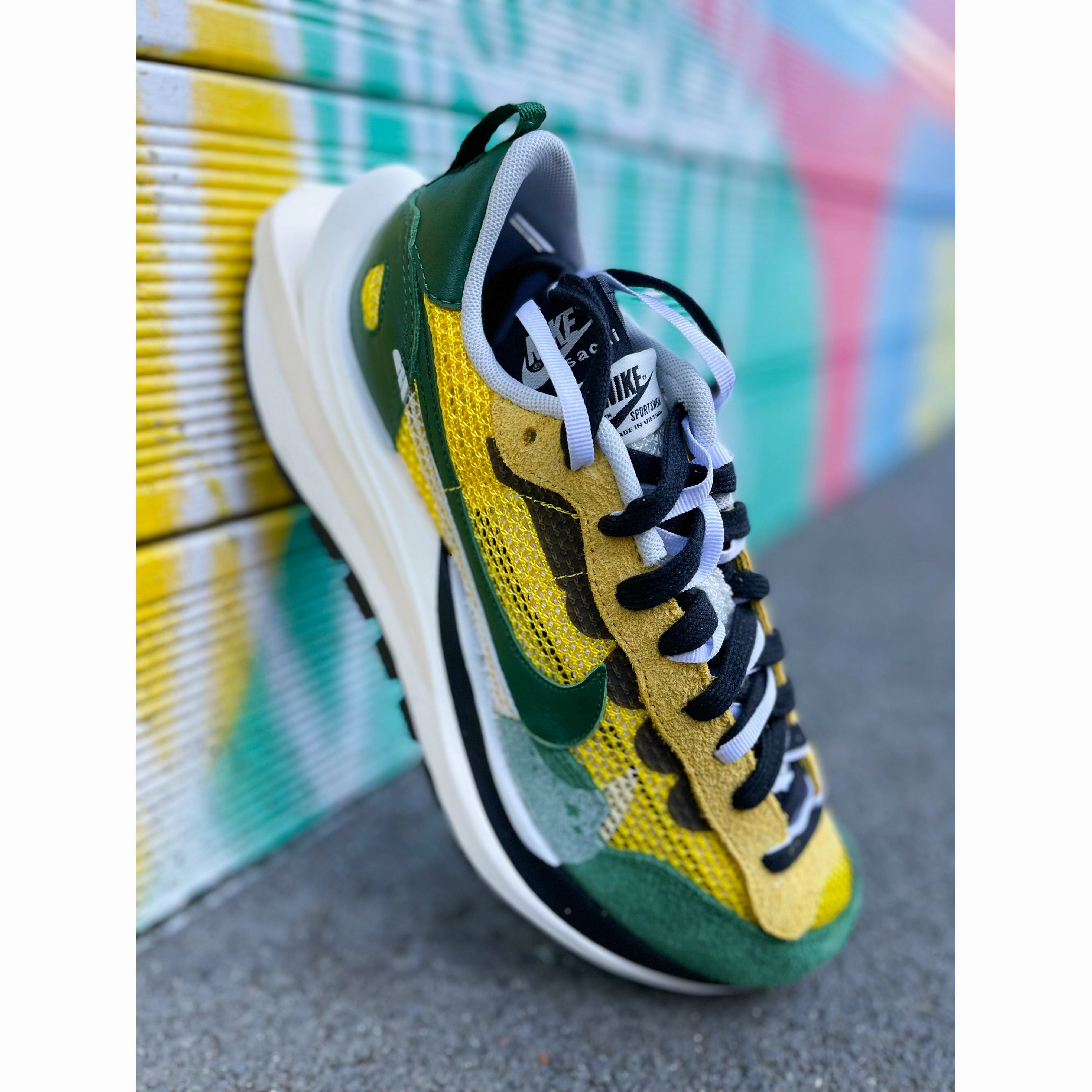 Shoes Nike Jordan Nike Vaporwaffle sacai Tour Yellow Stadium Green