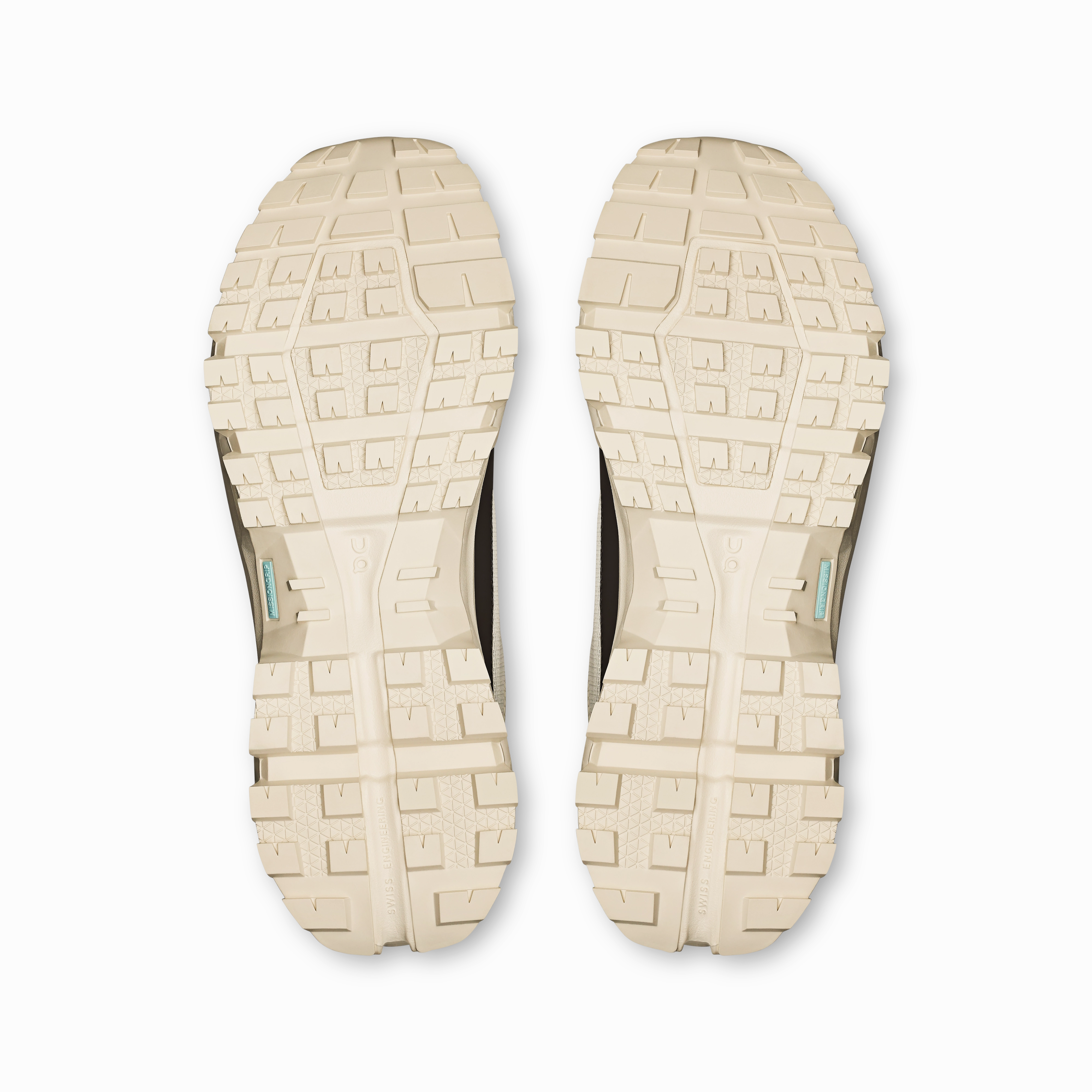 Low Vs Mid Hiking Shoes On Running Cloudrock Low Waterproof Ivory