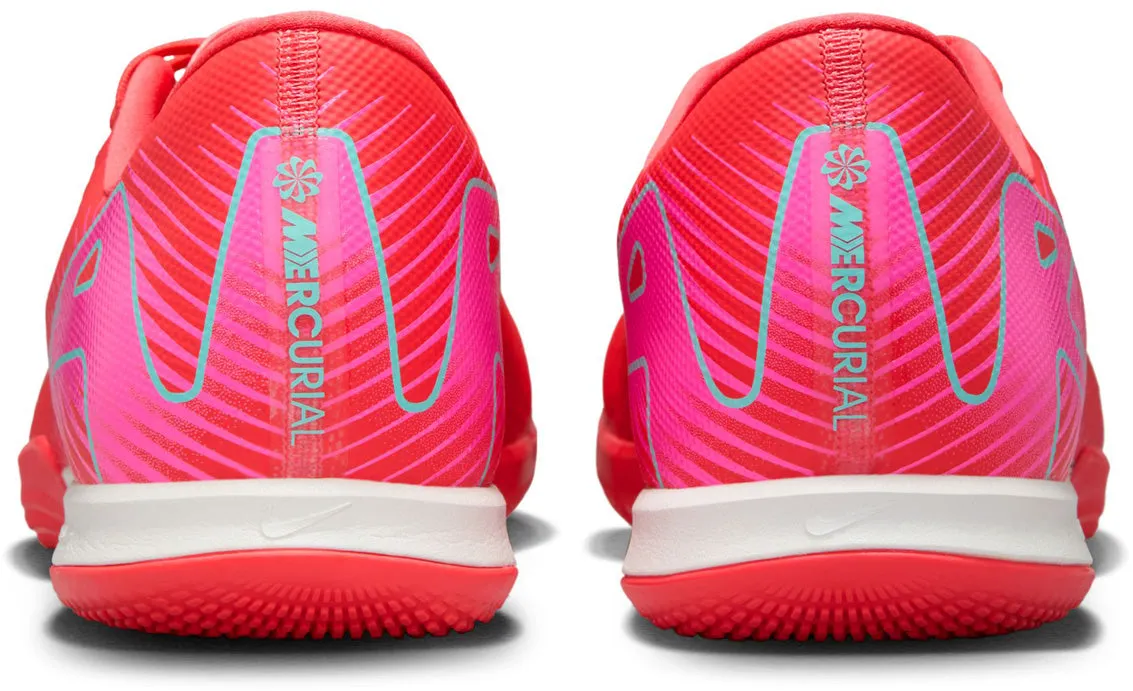 Soccer Cleats Size 10 Nike Mercurial Vapor 16 Academy IC Low Top Soccer Shoes