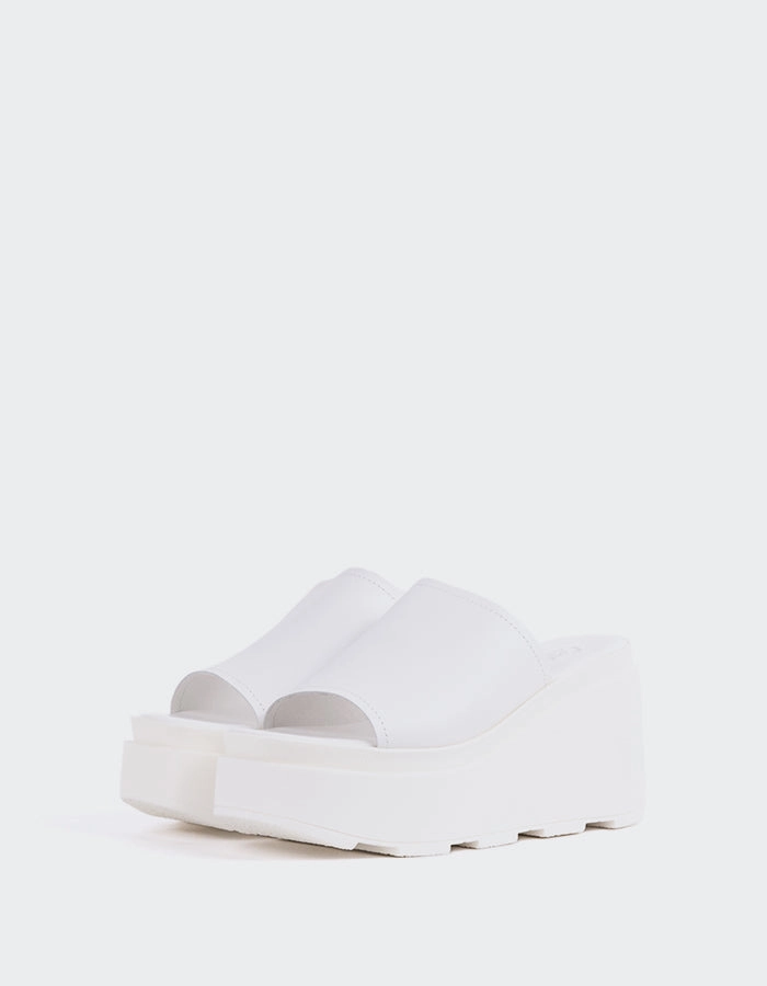 Sandals Royal Caribbean Resort Montego Bay Jamaica Positive White Leather