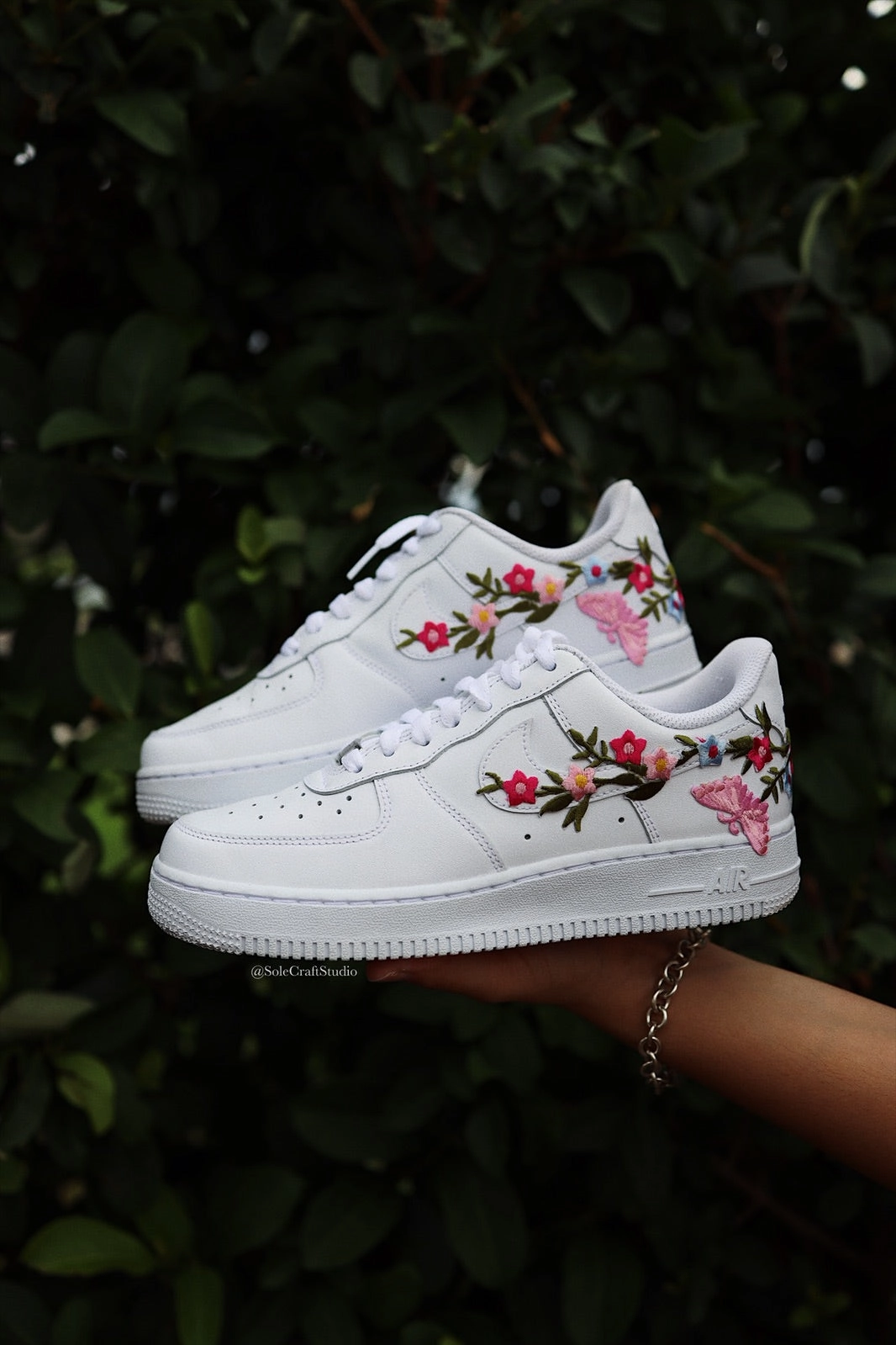 Embroidered Flower Pink Butterfly Patch Custom Air Force 1 Travis Sneakers