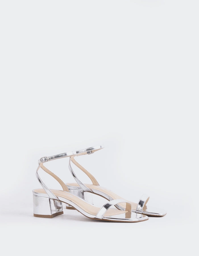 Spirea Silver Mirror Color Sandals