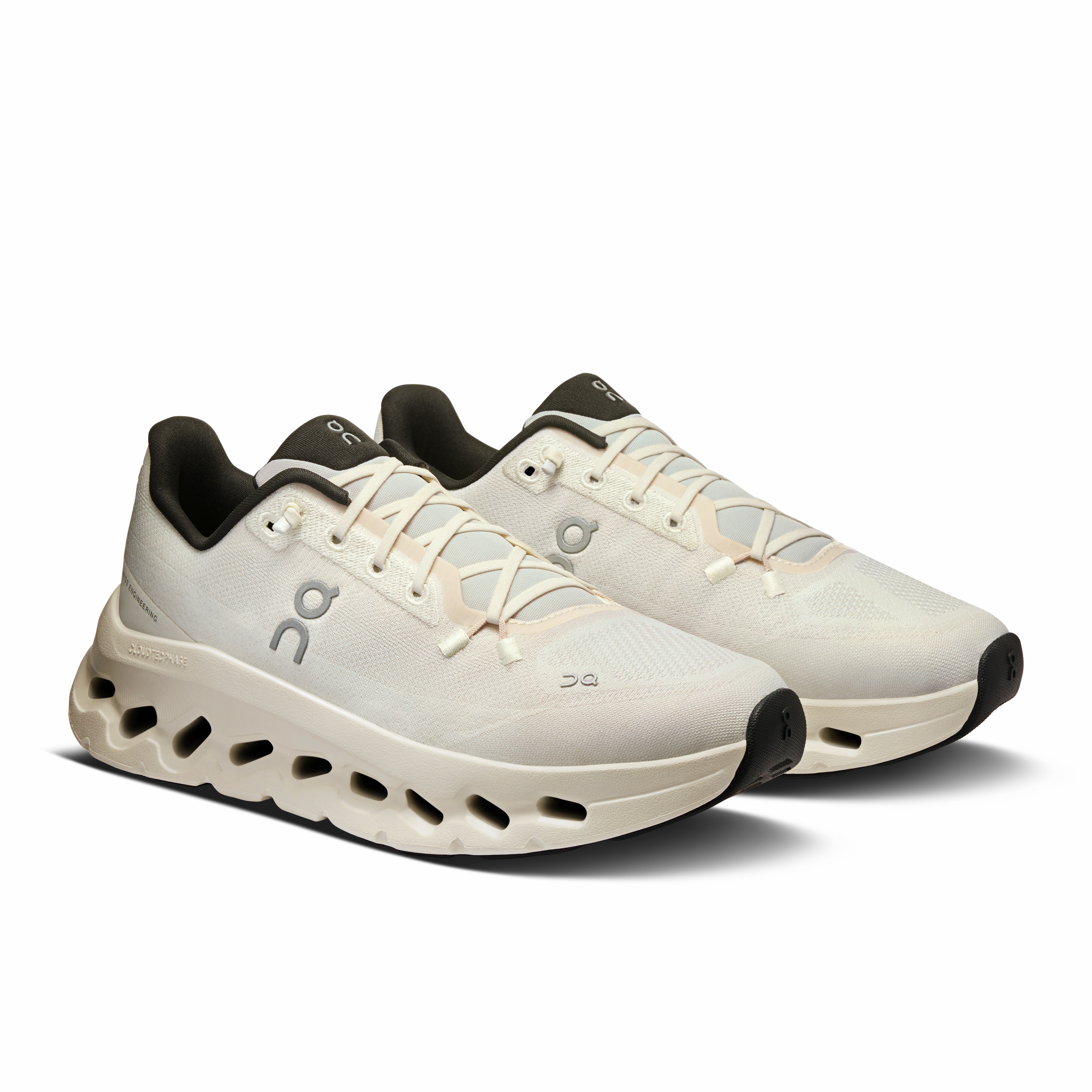 Shoes For Running In The Winter On Running Women's Cloudtilt Shoes - Pearl / Ice