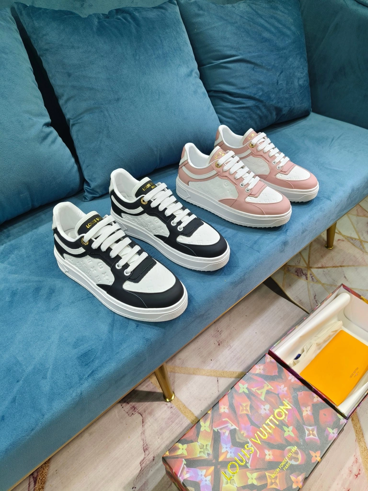 SE1213 LB Time Out Sneakers / Size4-11