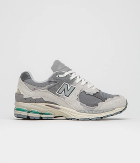 New Balance 2002R Shoes - Rain Cloud / Magnet New Balance 990 V5 Mens