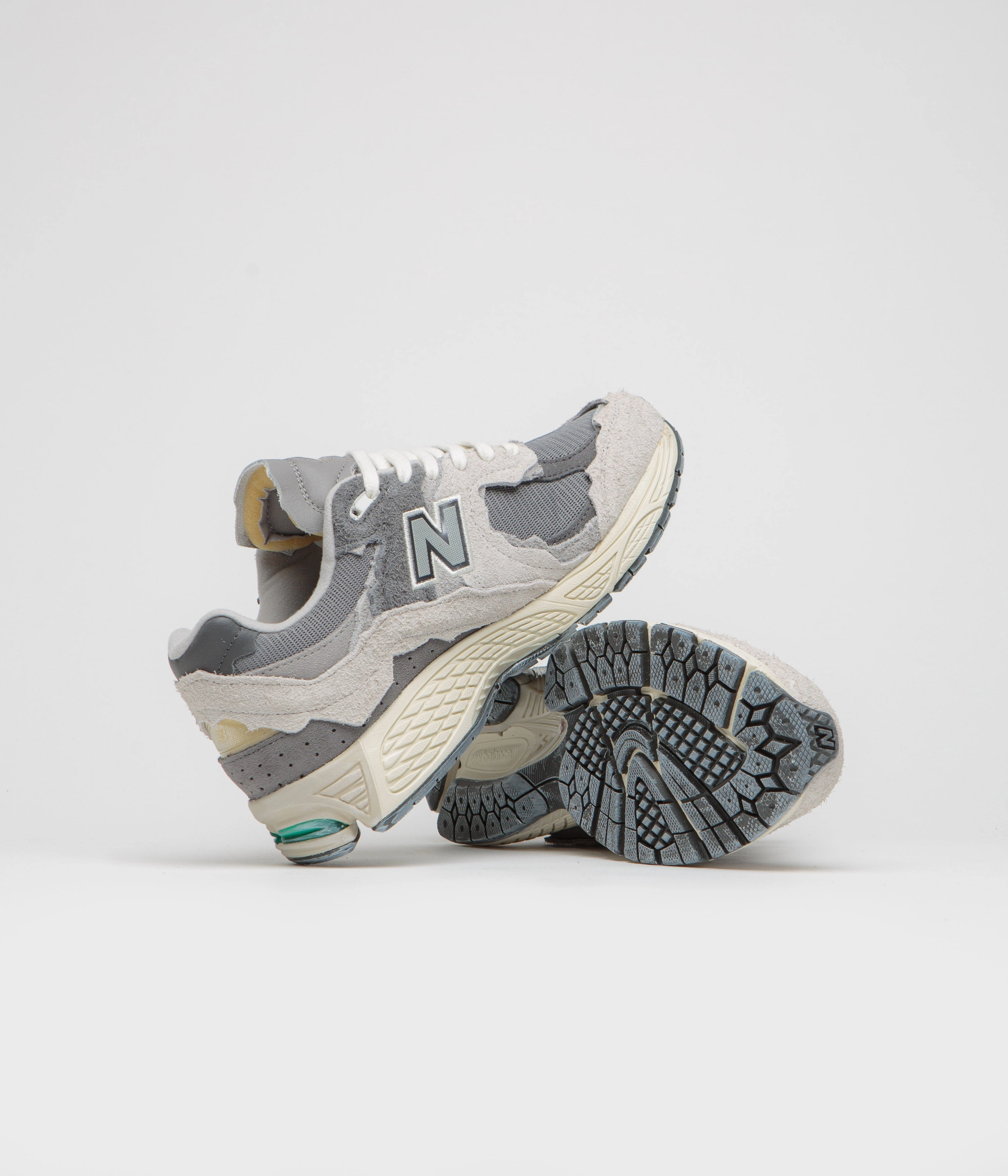 Men's New Balance 410 V8 New Balance 2002R Shoes - Rain Cloud / Magnet