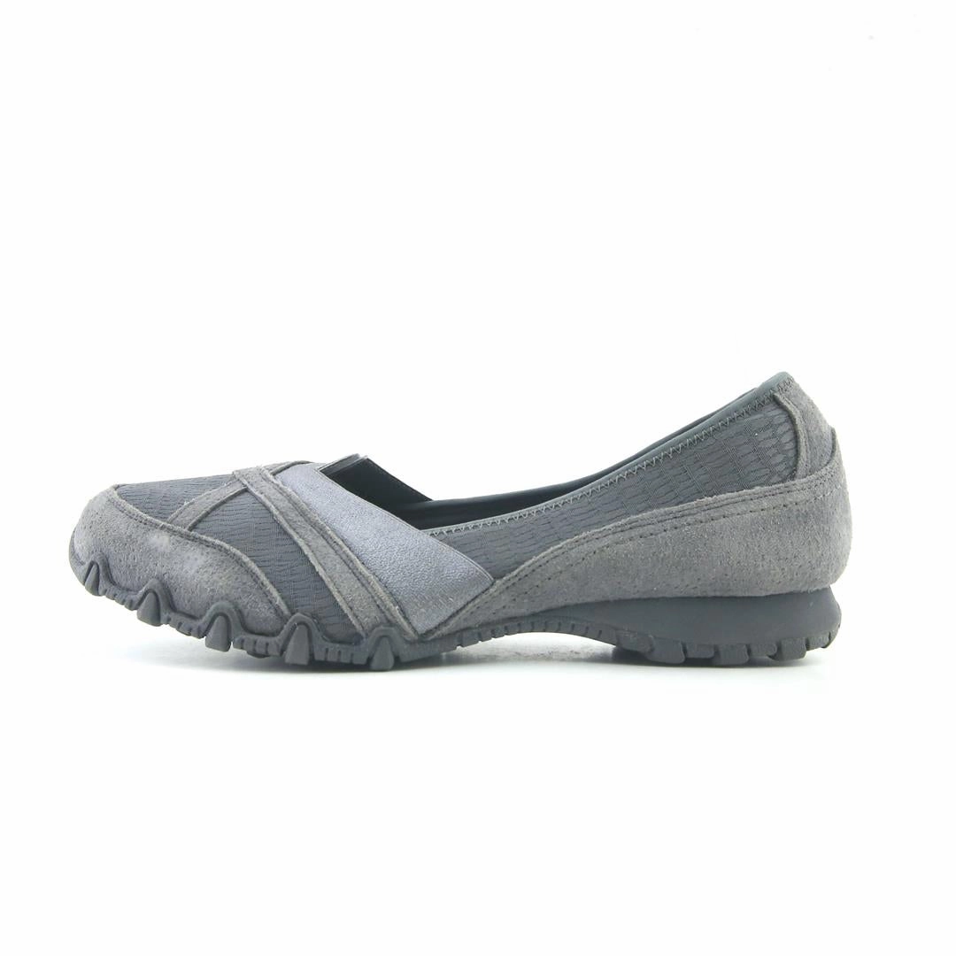 SKECHERS MEMORY FOAM
