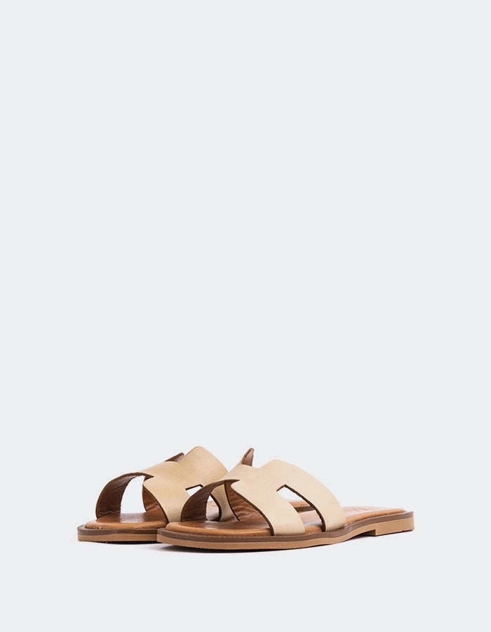 Valmy Camel Leather Sandals At Famous Footwear