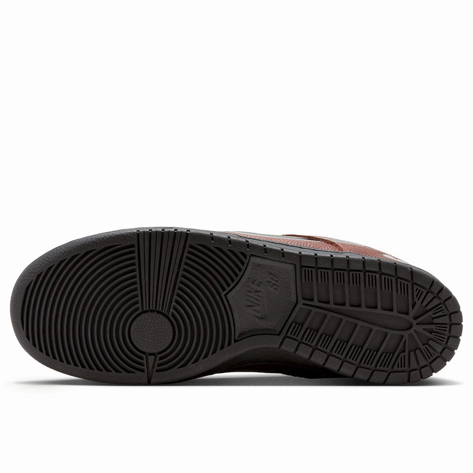 Soccer Cleats Size 15 Men Nike SB Limosine Dunk Low Pro QS Shoes