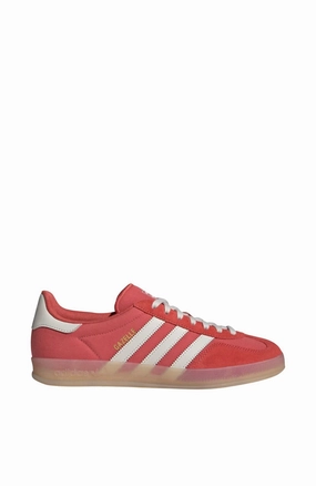 Gazelle Indoor Crew Red Alumina Magic Beige Nike Sparq Training Shoes