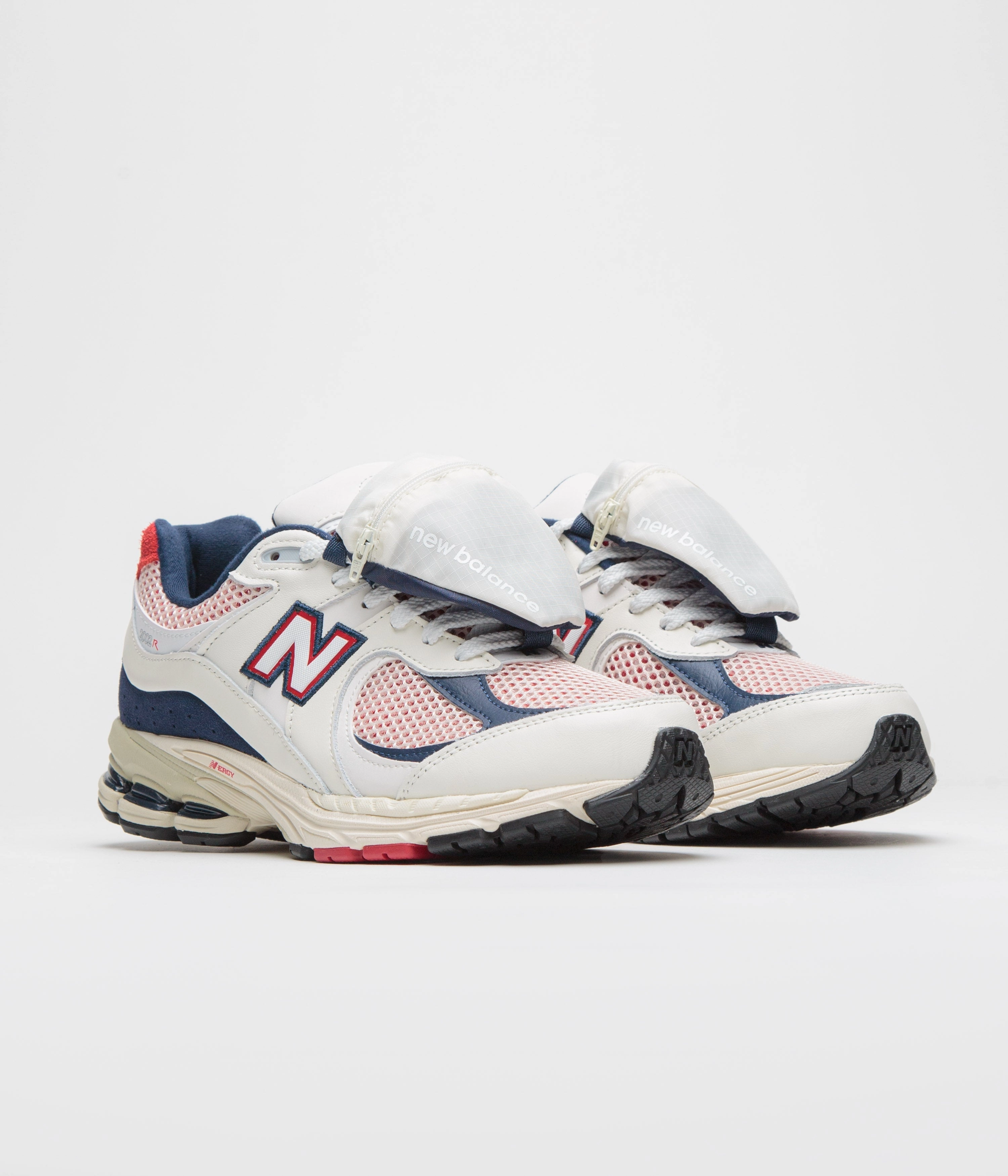 New Balance 2002R Shoes - Sea Salt / Red / Blue New Balance Freedle Kids