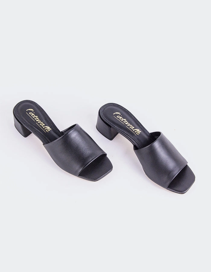 Fortunata Black Leather Sandals Sale Aldo