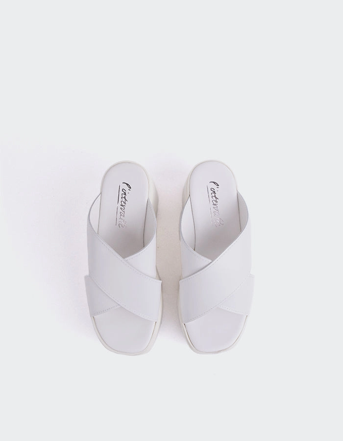 Grateful White Leather Clogs Sandals