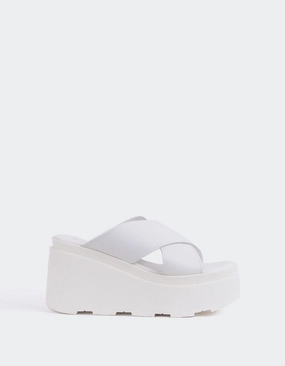 Grateful White Leather Best Shower Sandals