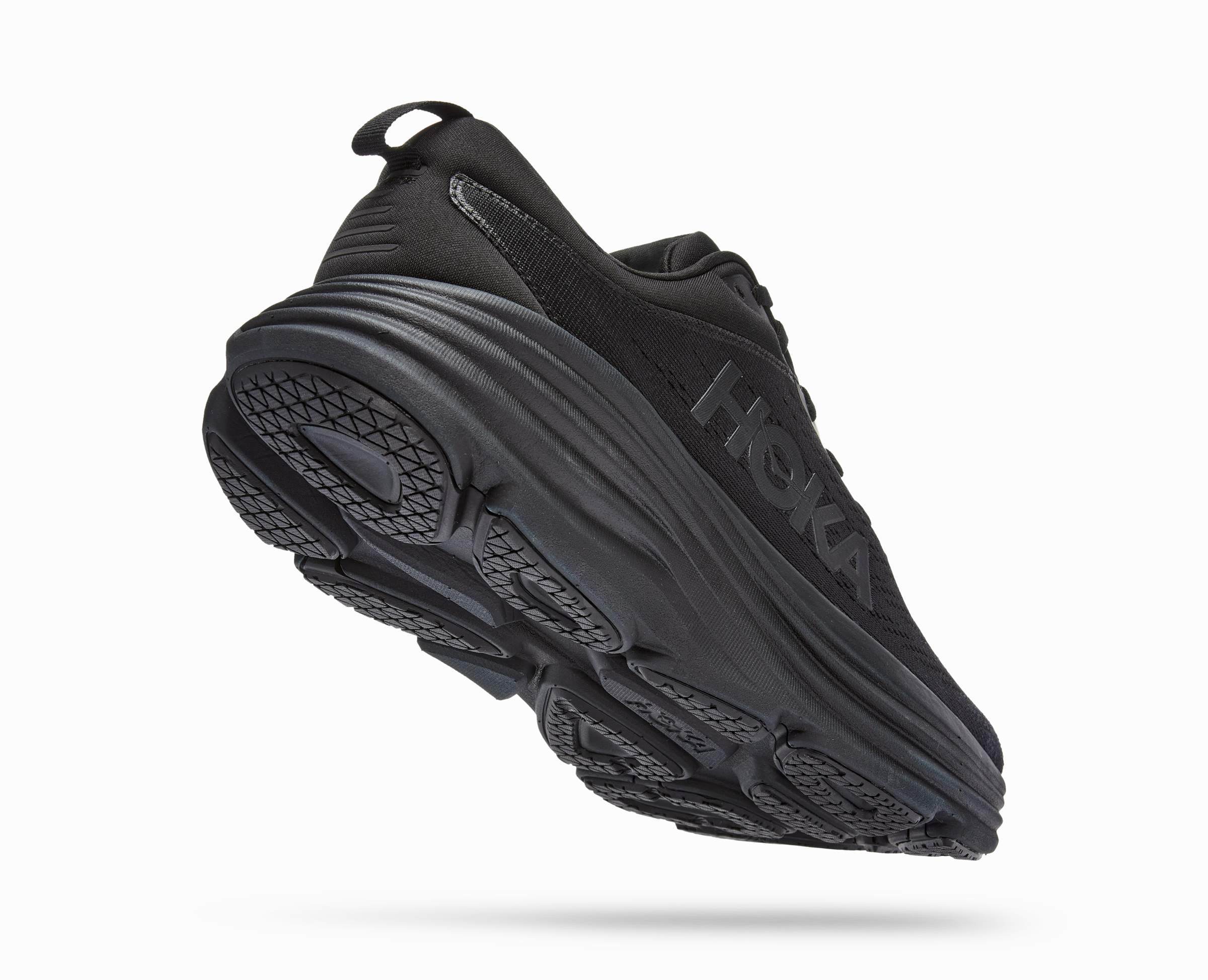 M Bondi 8 Black/Black Expensive