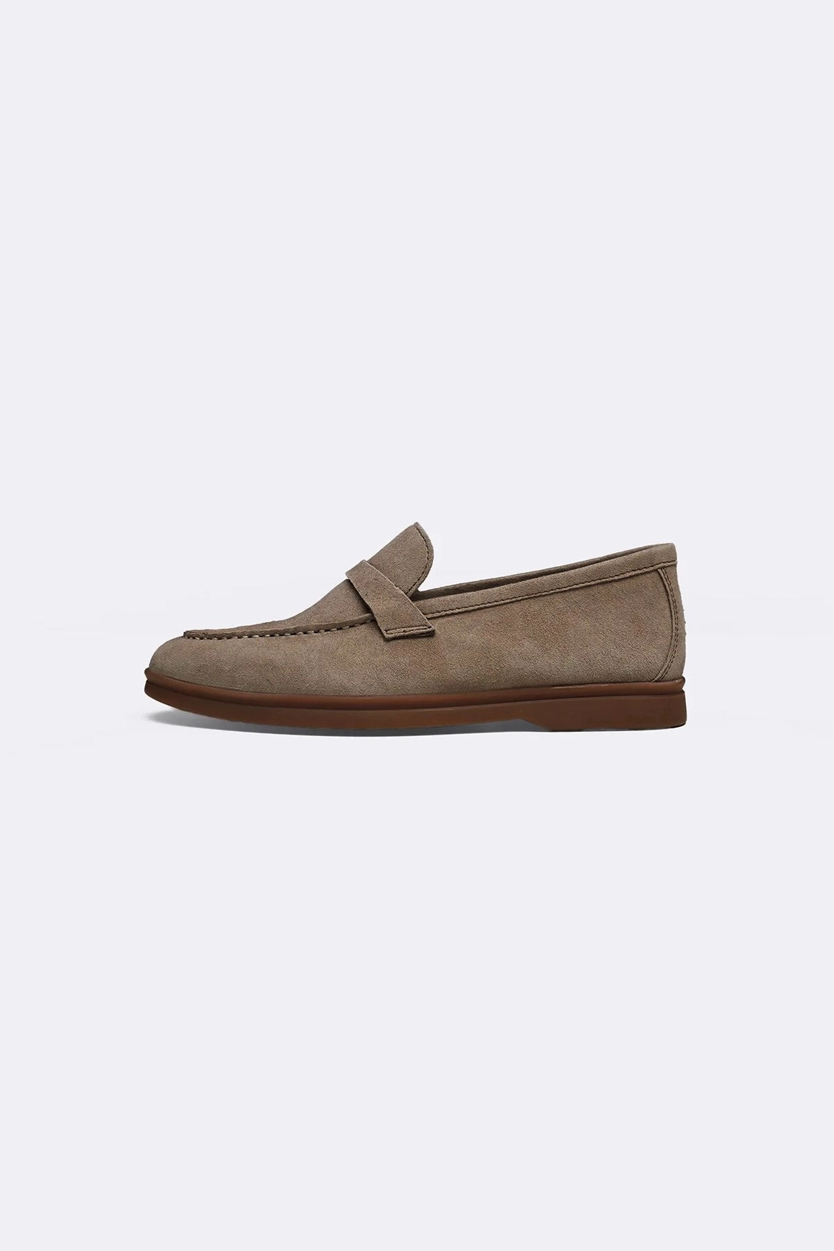 PALM & PEBBLE LEATHER LOAFERS Suit With Penny Loafers