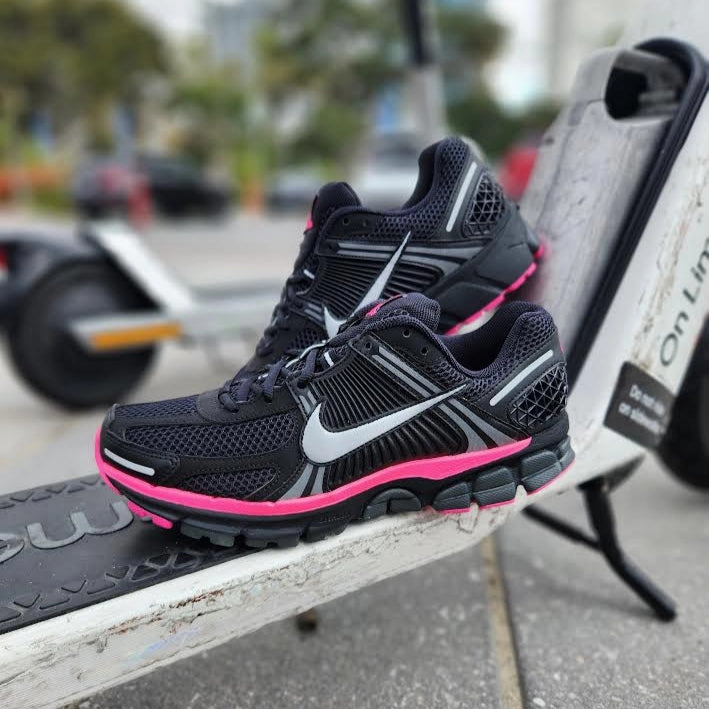 Nike Zoom Vomero 5 Nike Sabrina Basketball Shoe