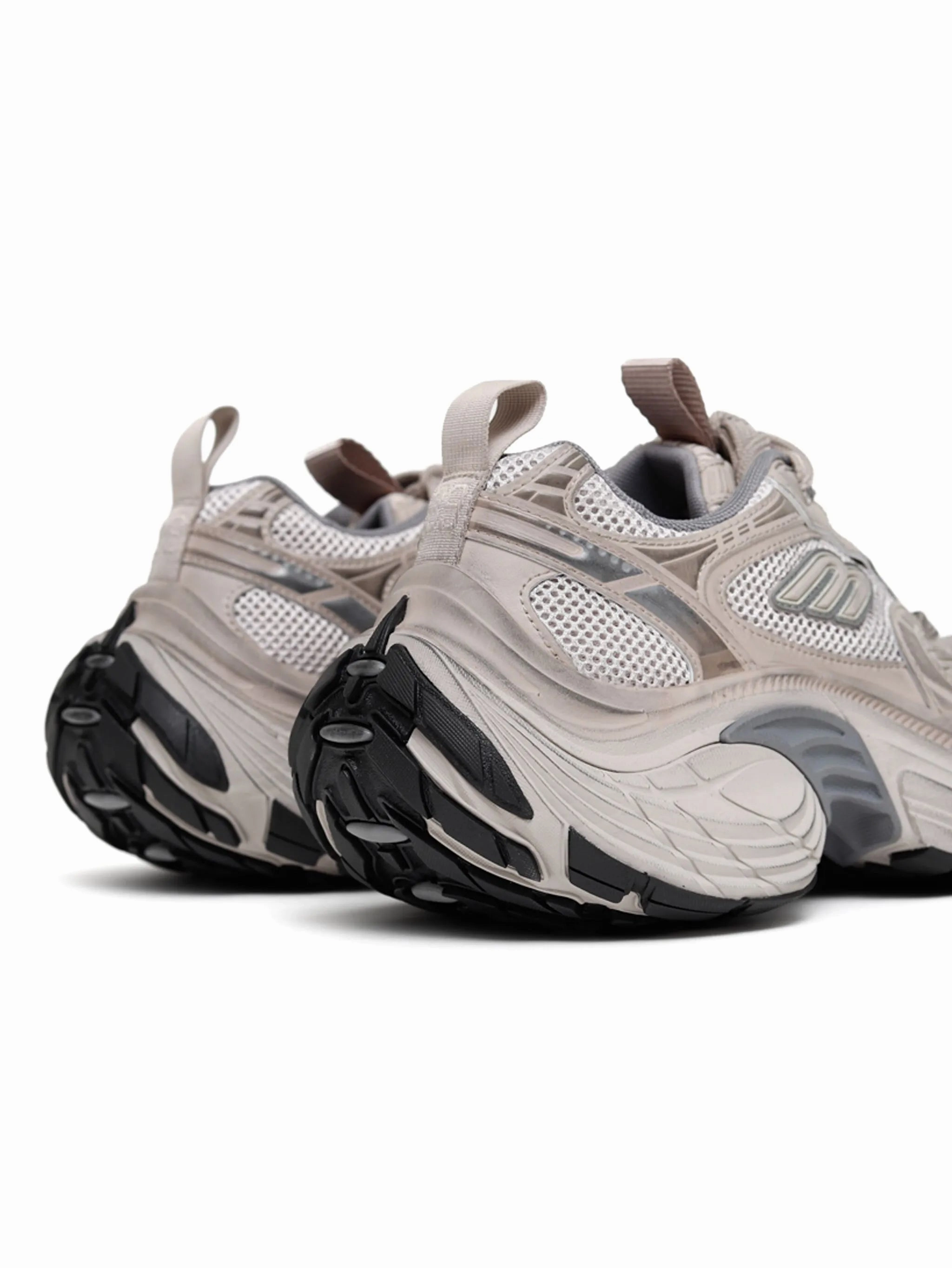 Resell Sneakers 6XL sneakers