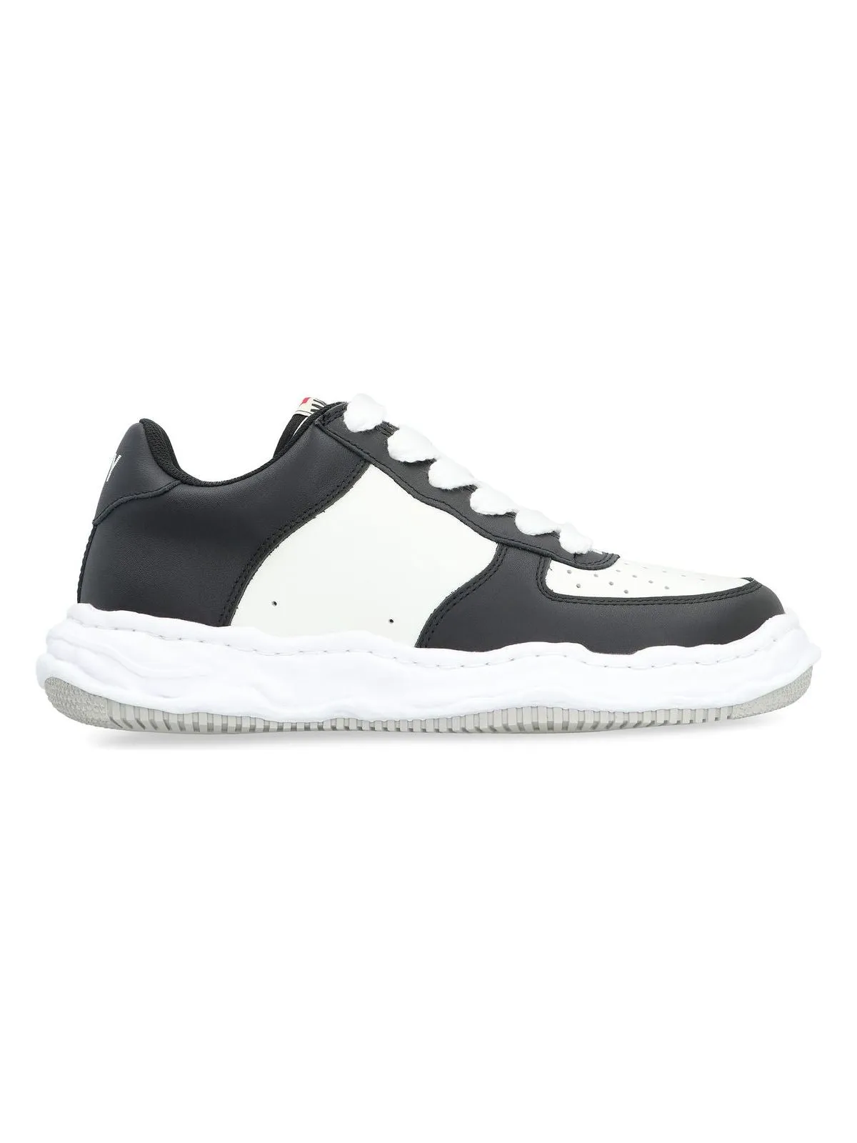 Wayne Low Top Sneakers 