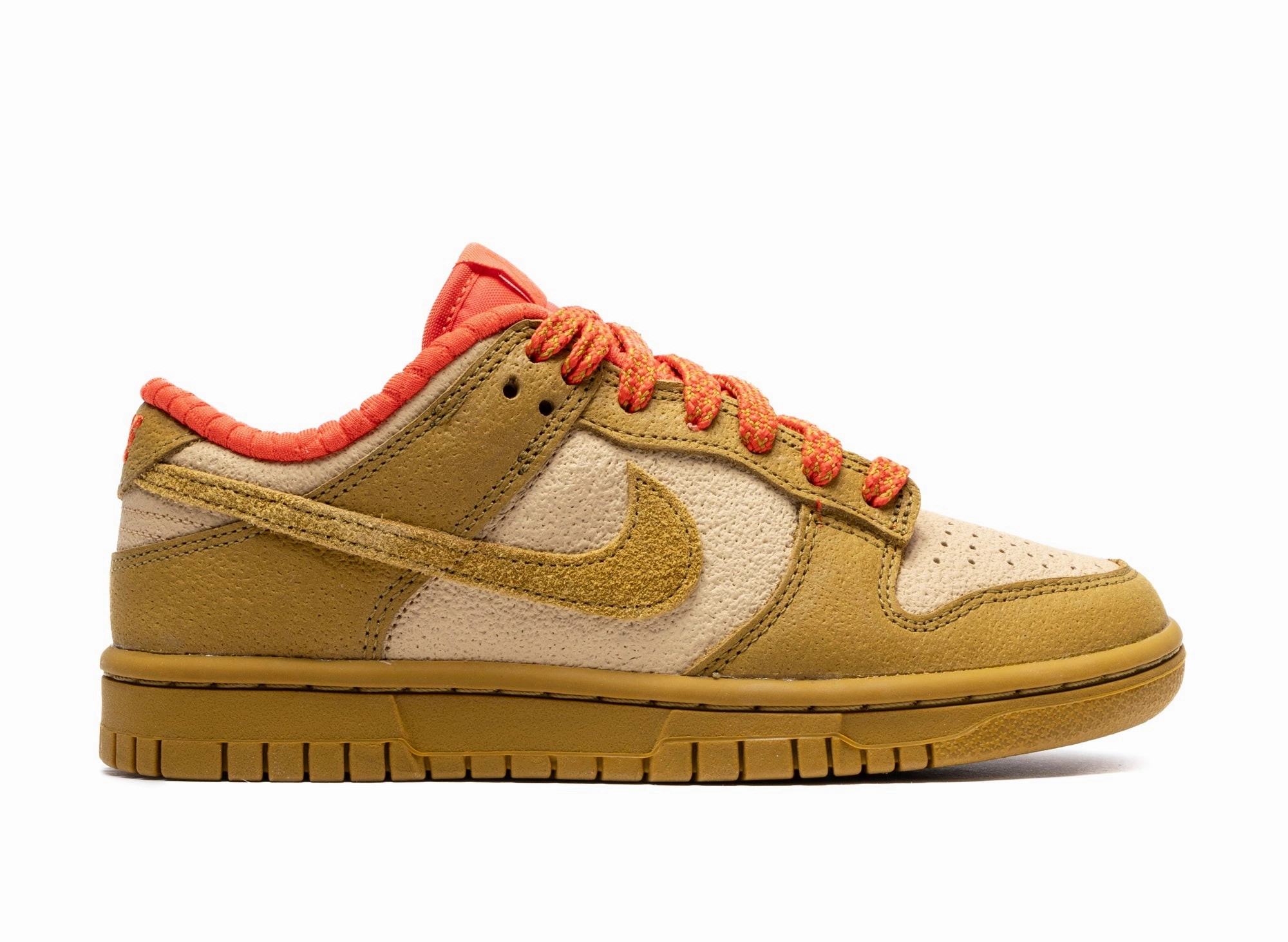 Women's Nike Dunk Low Caitlyn Clark Nike Shoes